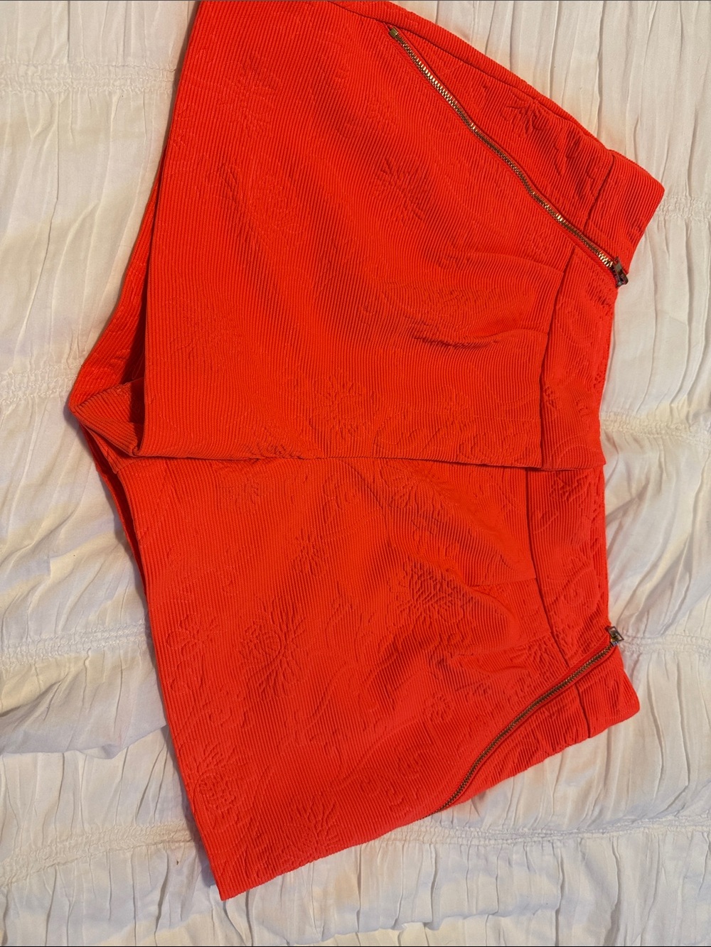 Under Skies Bright Red Zip-Accent Skort